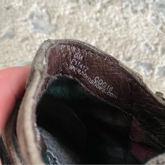 Born Trinculo Boots Ankle Booties Gray Taupe Suede Buckle Strap Detail: 5M - Picture 13 of 14